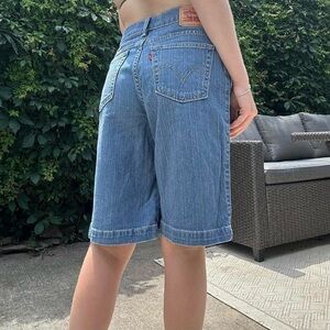 Levi’s blue long denim bermuda shorts